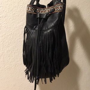 Fringe bucket bag